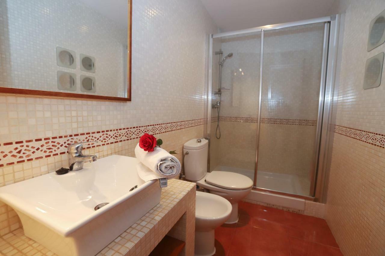Costa Daurada Apartaments - Mercuri Salou Bagian luar foto